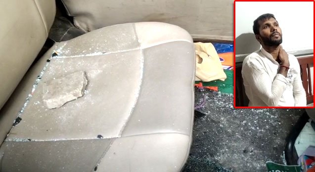 দুষ্কৃতীদের হাতে আক্রান্ত হলেন ক্রিকেটার অশোক দিন্দা।