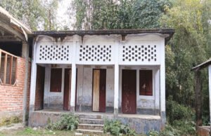 দু’বছর ধরে তালা দেওয়ানগঞ্জ পাঠাগারে